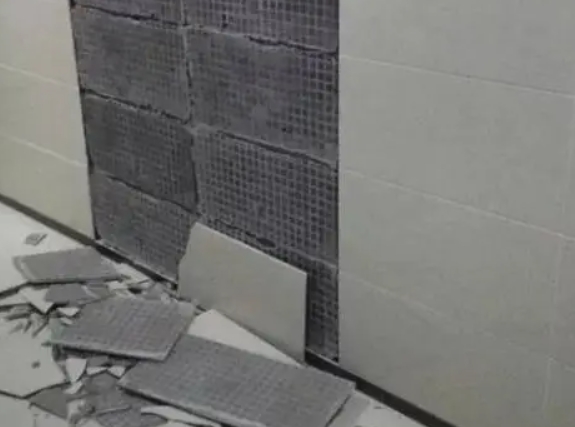 桂林市瓷砖空鼓维修公司分享下桂林市墙砖松动维修的知识